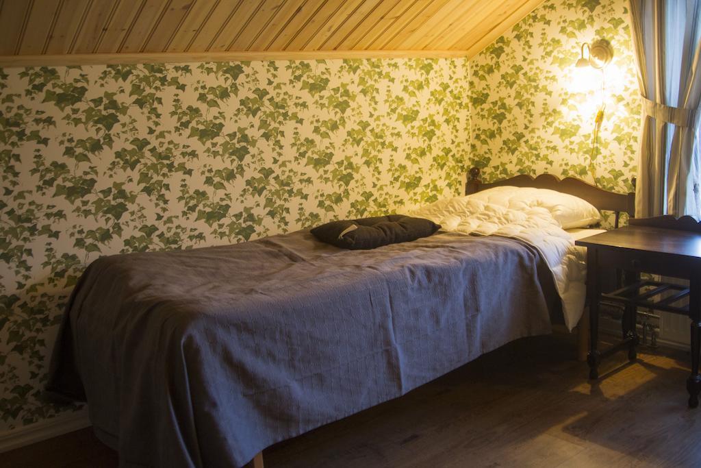 Hallebergs Bed&Breakfast สการา ภายนอก รูปภาพ